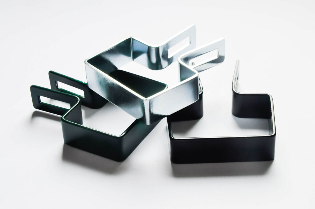 akcesoria montażowe do ogrodzeń