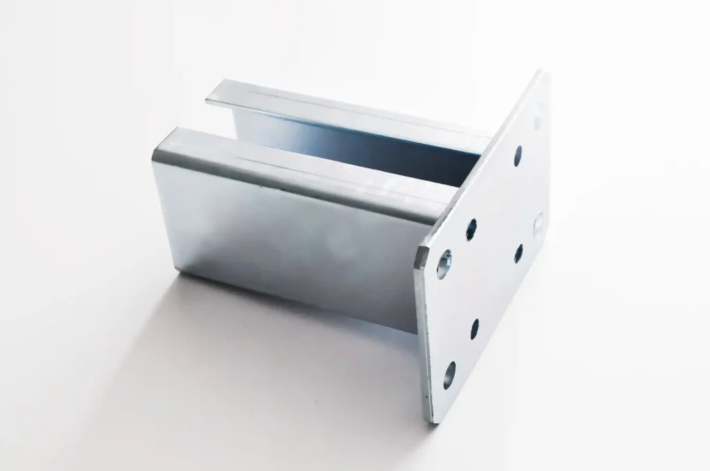 podstawa słupka w kolorze ocynk