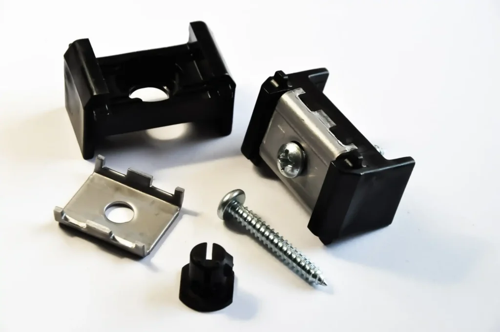 Zestaw uchwytów montażowych